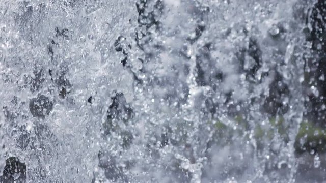 Flowing top water stream