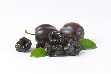 dried plums (prunes)