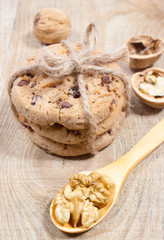 Obraz na płótnie Canvas Cake with walnuts, almonds and chocolate