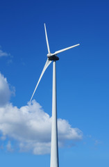 Wind turbine, power generator