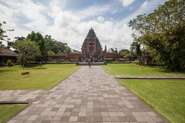 Fototapeta na wymiar Holiday in Bali, Indonesia - Taman Ayun Temple