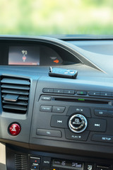 Obraz na płótnie Canvas car dashboard with keys