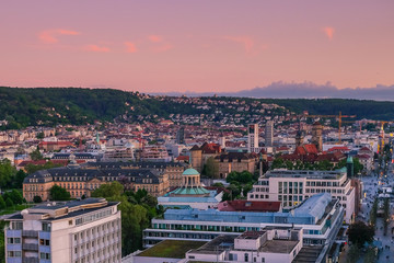 Stuttgart in der Abenddämmerung © Stadtblick Stuttgart