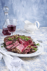 gegrilltes Porterhouse Steak auf Teller