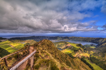 Fototapeta premium Wandern zum Sete Cidades