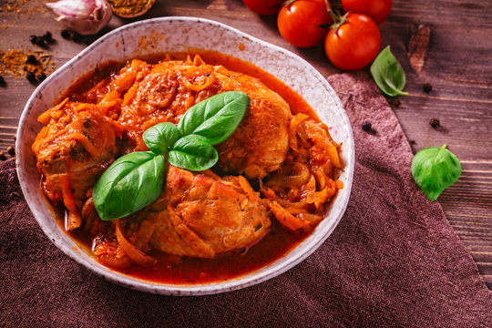 Chicken and tomatoes stew