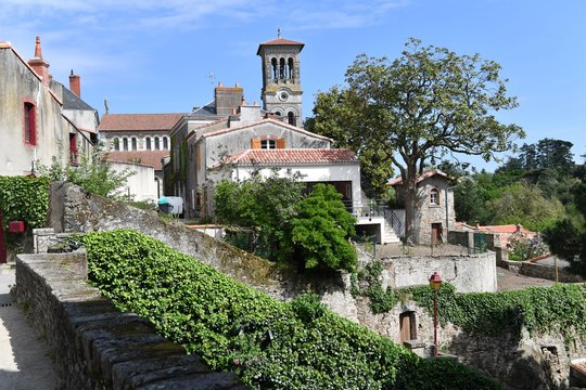 Clisson c&ocirc;t&eacute; jardin