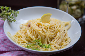 Zitronen Spaghetti