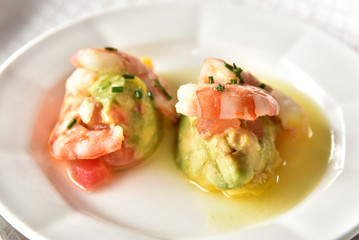 Prawn tartar with guacamole