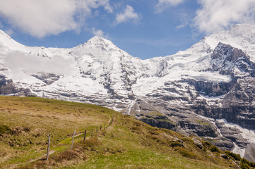 Wengen, Dorf, Bergdorf, Kleine Scheidegg, Mönch, Jungfrau, Wengeneralp, Wanderweg, Wanderung, Alpen, Schweizer Berge, Berner Oberland, Sommer, Schweiz