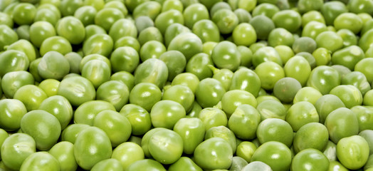 Green peas background
