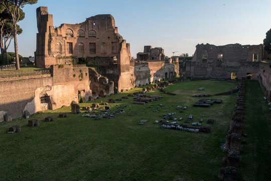Blick in das Gartenstadion Hippodrom - Palatin in Rom