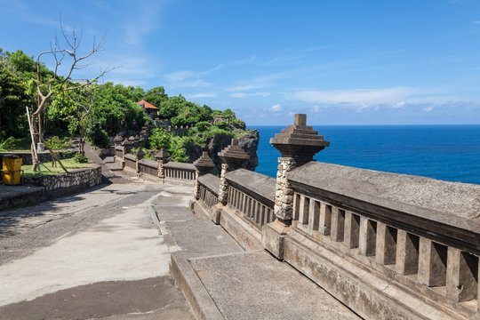 Holiday in Bali, Indonesia - Uluwatu Temple and Beautiful Cliff