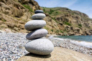 Fototapeta na wymiar balanced pebble stones