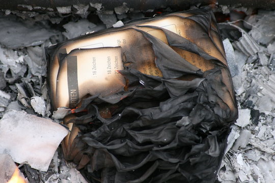 Altpapier verbrannt