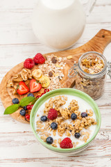 Muesli with berries