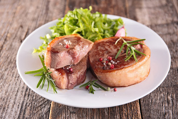 grilled beef and salad