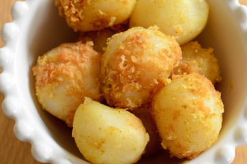 カレー味のポテトフライ