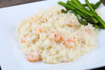 Risotto with shrimps and astaragus