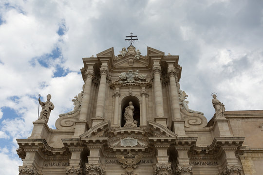 the 7th century Cathedral of Syracuse on the island of Ortygia, Syracuse, Sicily, Italy