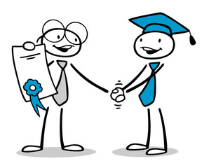 Mann gratuliert zu Zertifikat oder Diplom