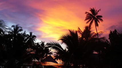 Obraz premium Romantic sunset in Thailand, Koh Chand islend