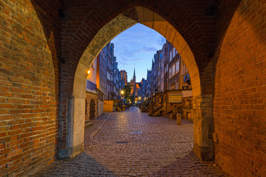 Gate to the Mariacka (St. Mary) street in Gdansk at night, Poland