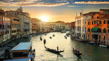 Fototapeta na wymiar Venice in the evening