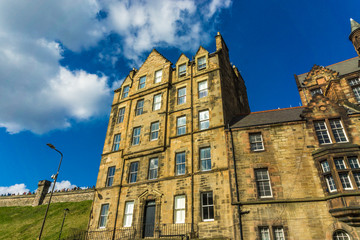 Obraz premium Castle wynd north historical architecture view of the city centr