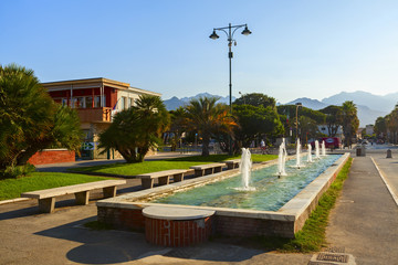 forte dei marmi fountain
