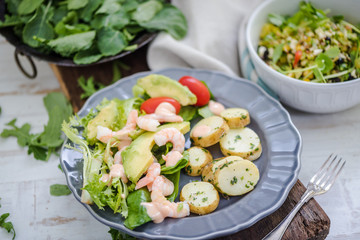 king prawn and avocado salad