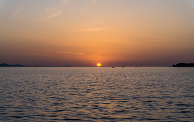 Obraz premium sunset over the sea view