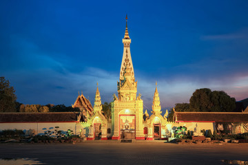 Naklejka premium Front view of Phra that phanon pagoda's east gate