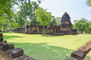 Fototapeta na wymiar Prasat Mueang Sing Historical Park, Remains buildings of the ancient Khmer style temple attraction famous cultural in Sai Yok District, Kanchanaburi Province, Thailand