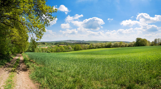 Saarland &ndash;&nbsp;Wanderweg Landschaft Natur Panorama bei Ottweiler 