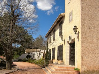 Spanish country house with drive © norrie39