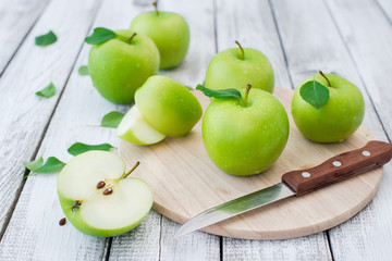 Green fresh apples
