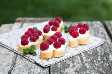 bread with curd cheese and fresh raspberries...