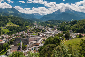 Fototapeta na wymiar Berchtesgaden mit Watzmann; Berchtesgadener Land; Bayern; Deutschland