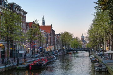 Fototapeta na wymiar View of Amsterdam canal