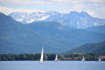 Naklejka premium Segelboote auf dem Chiemsee