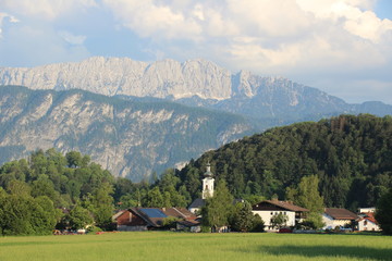 Oberaudorf mit Blick auf das Kaisergebirge