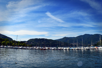 Fototapeta na wymiar Port of Como lake