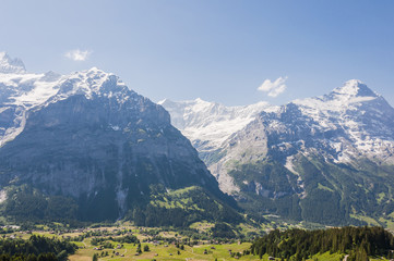 Grindelwald, Dorf, Bergdorf, Schreckhorn, Eiger, Eigernordwand, Grindelwaldgletscher, Wanderferien, Wanderweg, Berner Oberland, Alpen, Sommer, Schweiz