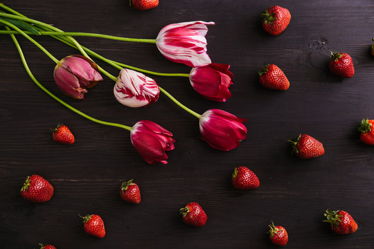 Strawberry and tulip background