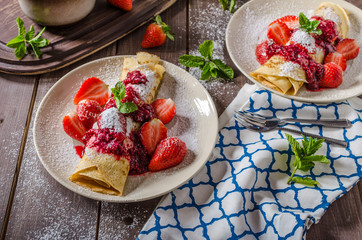 Pancakes with strawberries