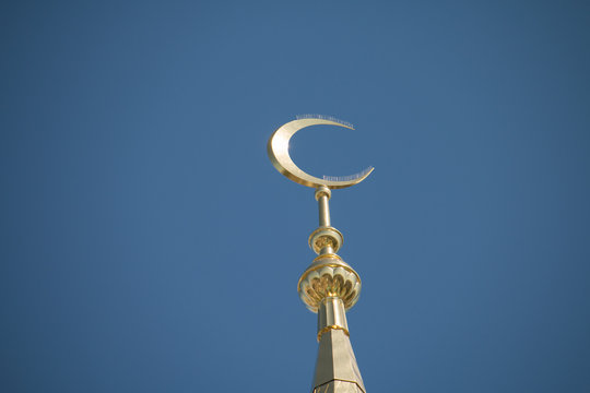 Crescent Moscow cathedral mosque,