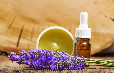 Photo sur Plexiglas Lavande lavender herbal extract