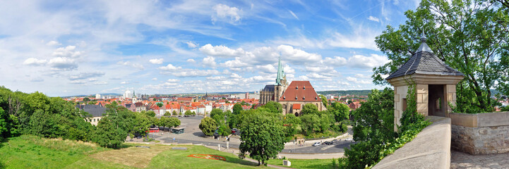 Blick vom Petersberg auf die Altstadt von Erfurt - obrazy, fototapety, plakaty