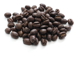 roasted peaberry coffee beans